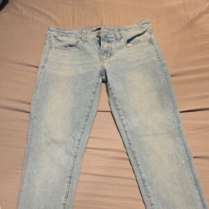 American Eagle Outfitters Light Wash Skinny Jeans